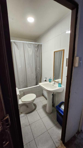 Bathroom 5, Jose Domingo Mujica 636, Cachapoal