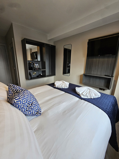 Bedroom 2, Abbeygate Townhouse