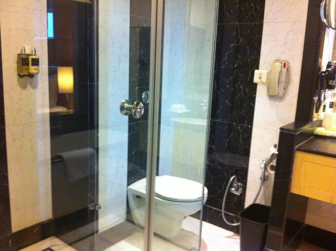 Bathroom 5, Lemon Tree Premier,Jaipur, Jaipur