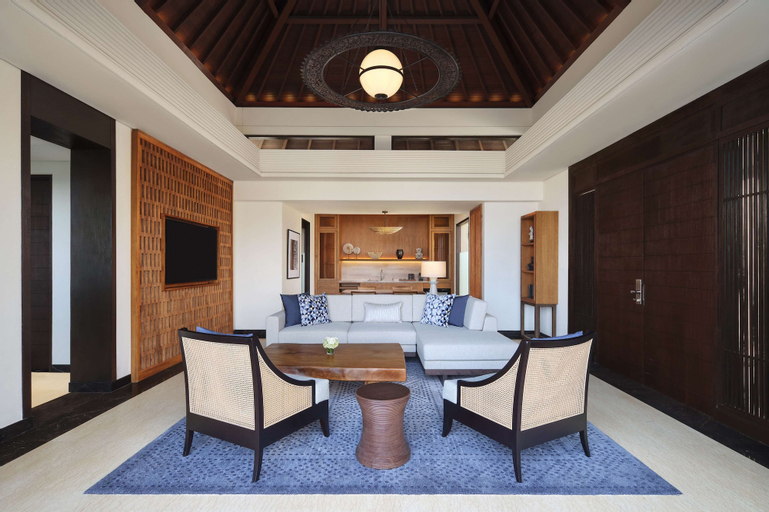 Dining Room 7