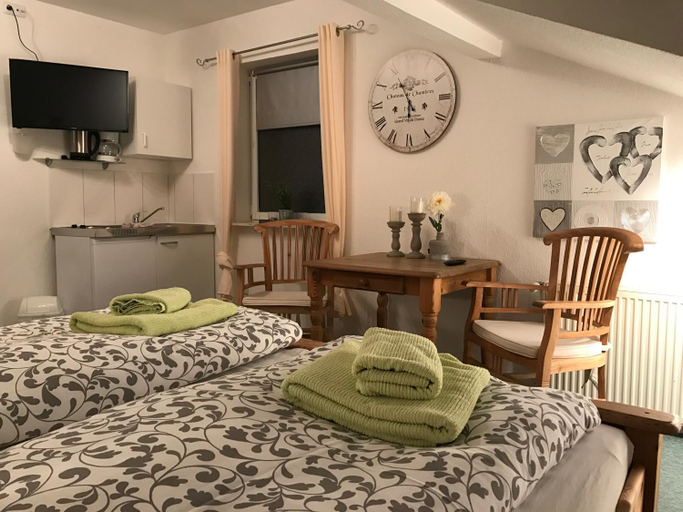 Bedroom 3, Leezdorfer Hof, Aurich