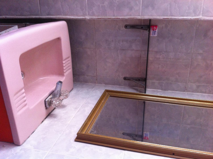 Bathroom 3, Hotel Centro Diana, Mexico City