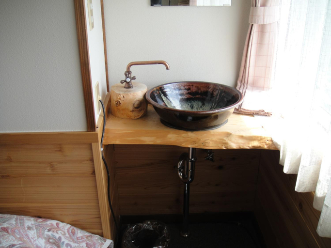 Bathroom 9