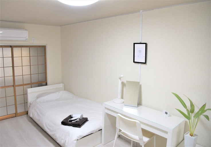 Bedroom 2, U-shuku Ar2, Osaka