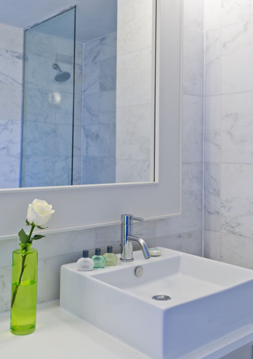 Bathroom 4, Berkeley Oceanfront Hotel, Monmouth