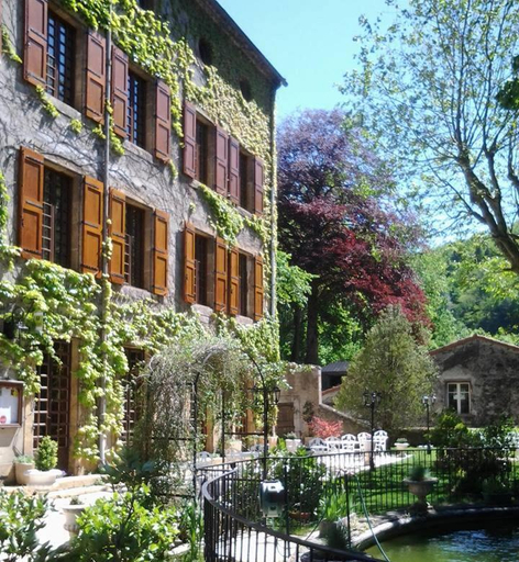 Exterior & Views 1, Logis Hostellerie Du Grand Duc hotel restaurant, Aude