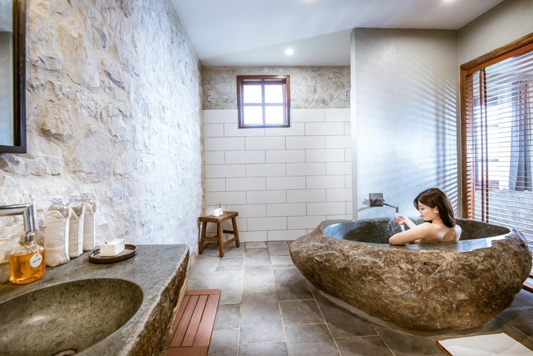 Bathroom 5, Topas Ecolodge, Sa Pa
