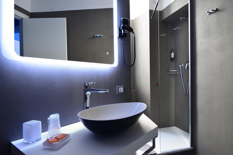 Bathroom 6
