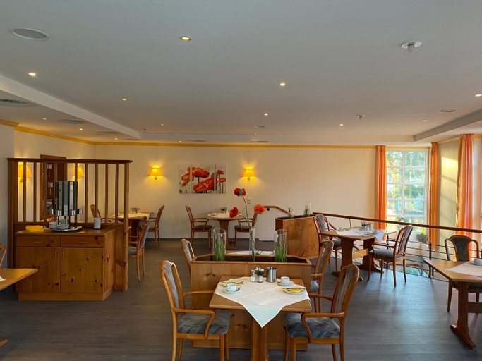 Food & Drinks 5, Weinhotel Romerbad, Lippe
