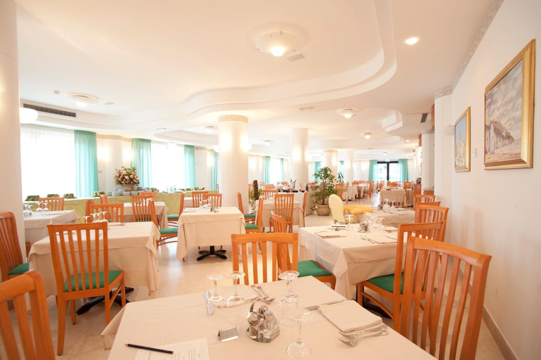 Food & Drinks, Oasiclub Hotel - Appartamenti, Foggia