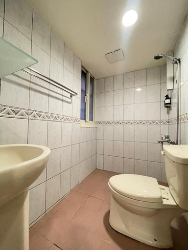 Bathroom, Jung Shin Hotel, Taoyuan