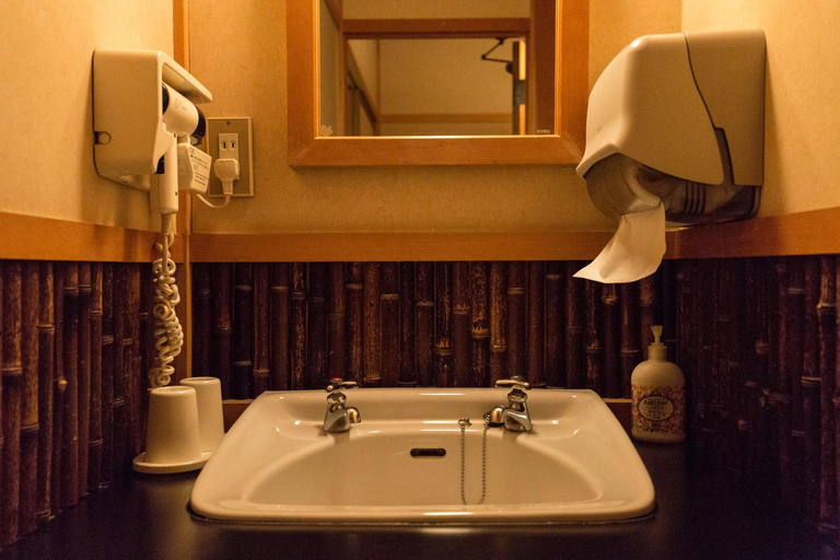 Bathroom 3, Kazeya, Takayama