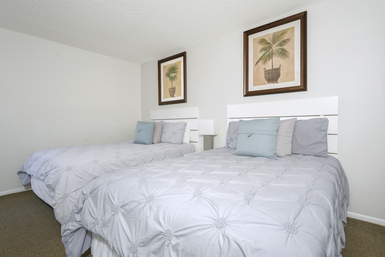 Bedroom 3, Parc Corniche Condominium Suite Hotel, Orange