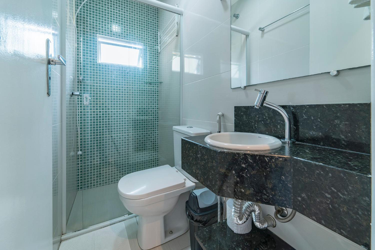 Bathroom 2, Residencial Bombinhas, Bombinhas