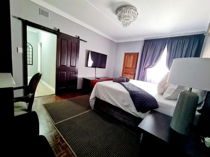 Others 5, Danlee Overnight Accommodation, Capricorn
