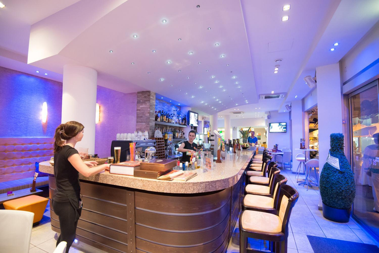 Food & Drinks 5, Eligonia Hotel Apartments