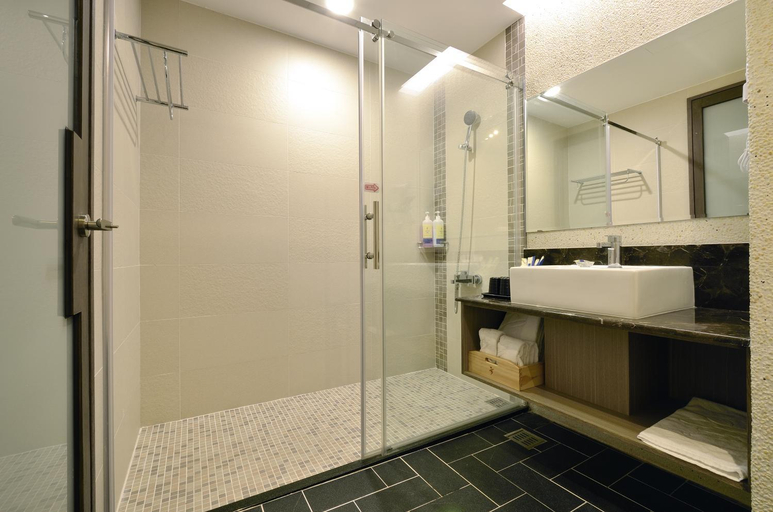 Bathroom 4, Hoya Resort Hotel, Taitung