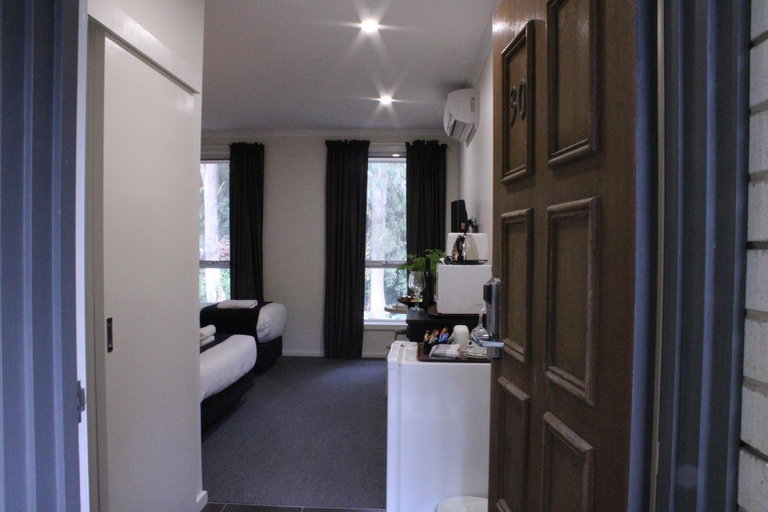 Bedroom 4, Prom Country Lodge, South Gippsland - East