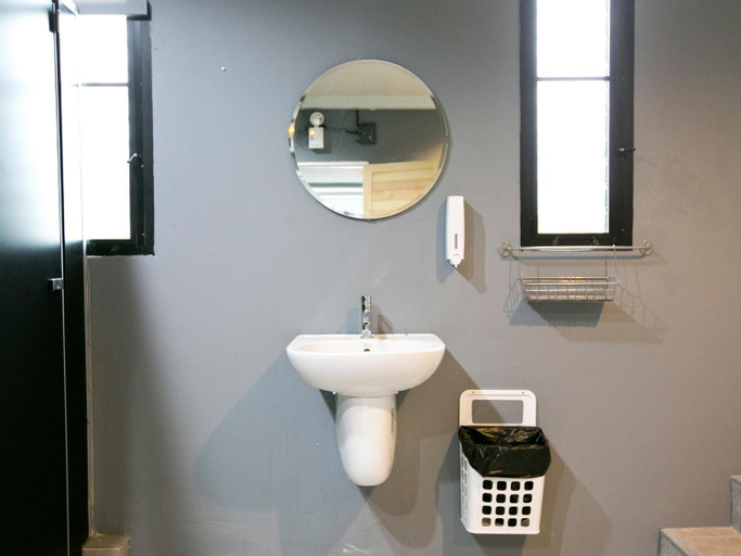 Bathroom 5