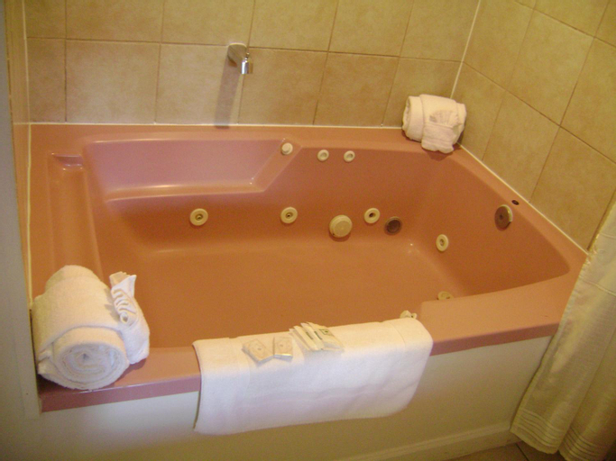 Bathroom 19