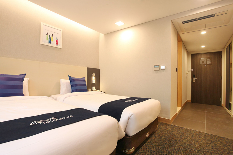 Bedroom 10