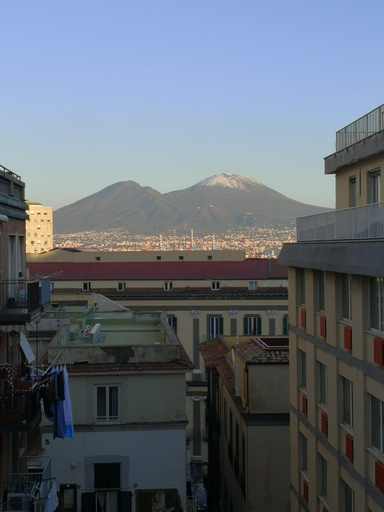 Others 2, Guantai 30, Napoli