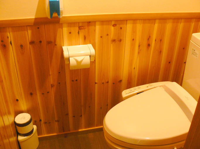 Bathroom 3, Yamashiroya, Yufu