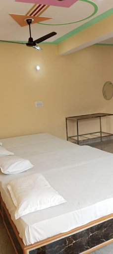 Bedroom 3, Bishalakshi Palace, Varanasi