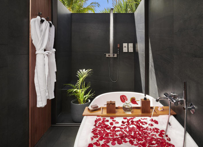 Bathroom 4, Palm Hotel & Spa, Petite-Île