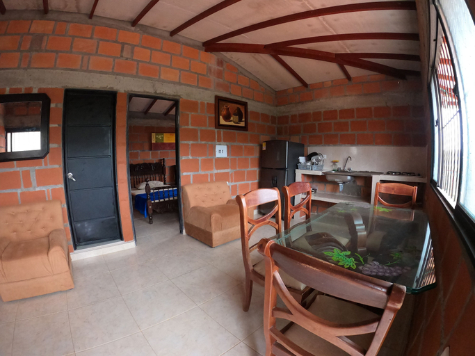 Others 4, Villa Isabella Curiti, Curití