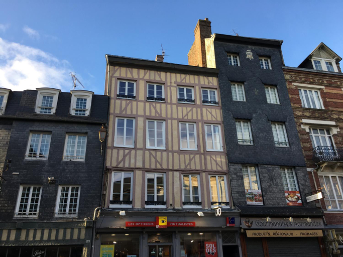 Exterior & Views 1, appartement Charles Baudelaire, Calvados