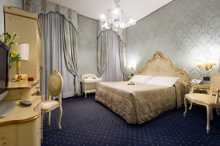 Bedroom 2, Hotel Carlton on the Grand Canal, Venezia