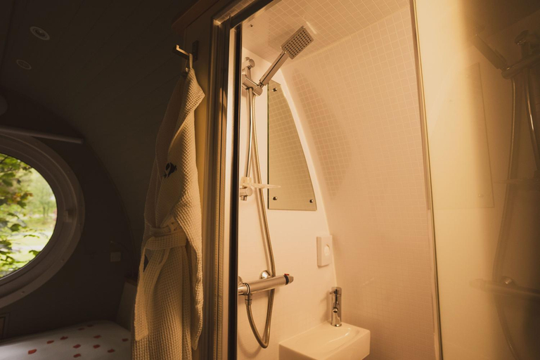 Bathroom, RiverBeds Lodges with Hot Tubs, Highland