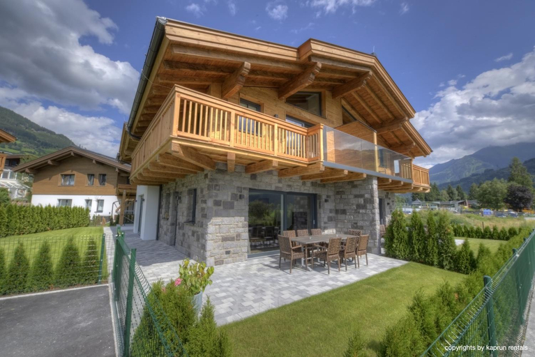 Others 5, Deer & Dear Luxury Chalet, Zell am See