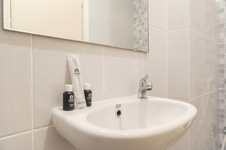 Bedroom 5, Cozy Living Studio (No Kitchen) Tokyo Riverside PIK 2 Apartment By Travelio, Tangerang