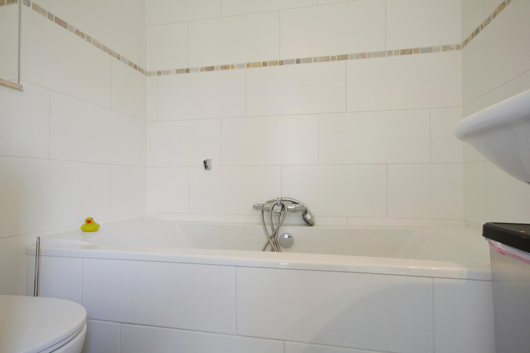 Bathroom 2, Johan's B&B - Since 2012 roofterrace and cheap parking, Amsterdam