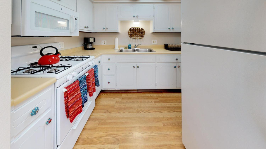Kitchen, 1729_ArborWay, El Paso