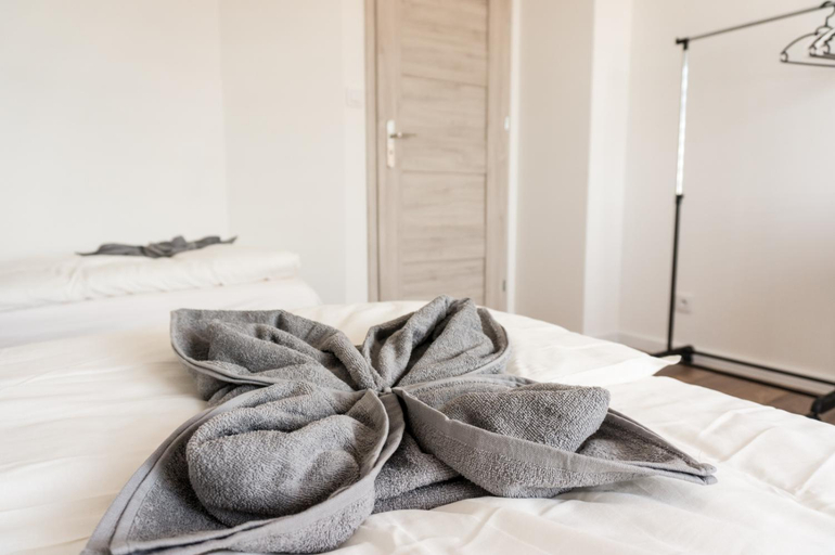 Others 3, Hostel 66, Krosno City