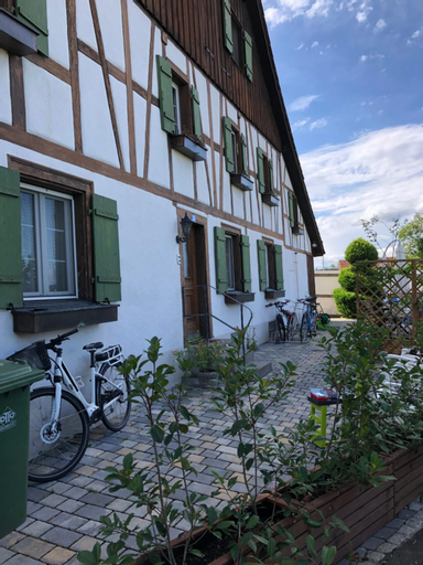 Exterior & Views 1, Cozy apartment close to Zurich Airport and City, Dielsdorf