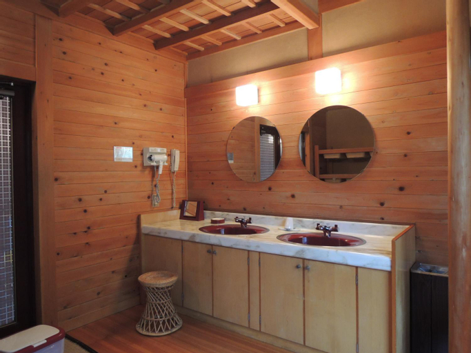 Bathroom 7