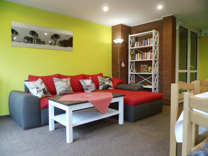 Others 5, Hotel Sturm, Stendal