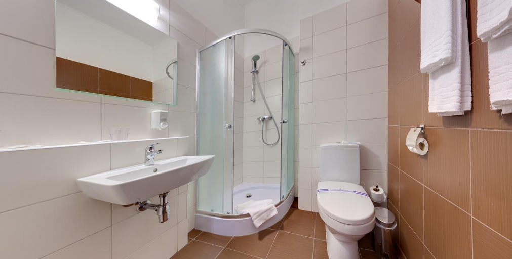 Bathroom 2, Ramada by Wyndham Lviv, Pustomytivs'kyi