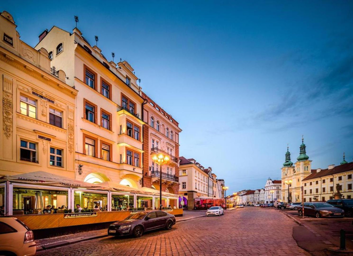 Exterior & Views 4, Fifty Shades of Gray studio, city center, Hradec Králové