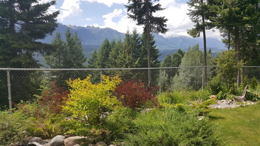 Others 3, Deer Ridge B&B, Columbia-Shuswap