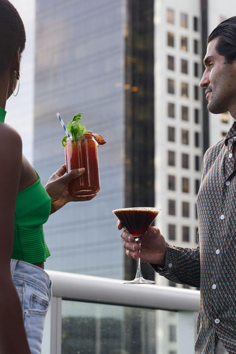 Food & Drinks