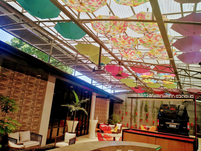 Food & Drinks 5, HALFWAY HOUSE HOSTEL - MACTAN CEBU AIRPORT, Lapu-Lapu City