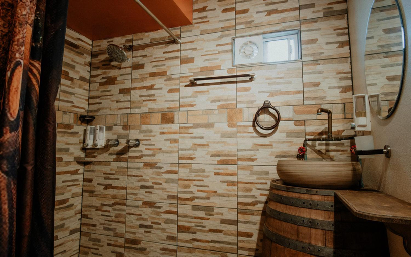 Bathroom 11