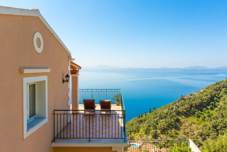 Others 5, Villa Armandos, Ionian Islands