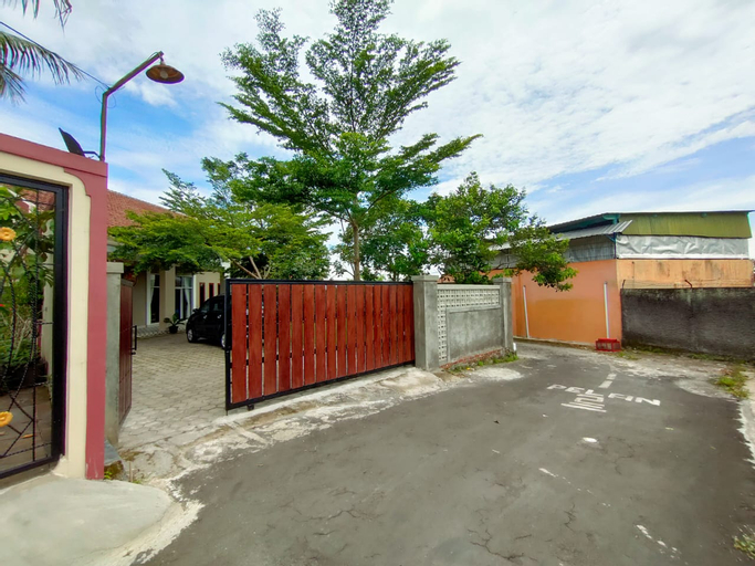 Exterior & Views 2, Omah Tawang Homestay Family Temanggung, Temanggung