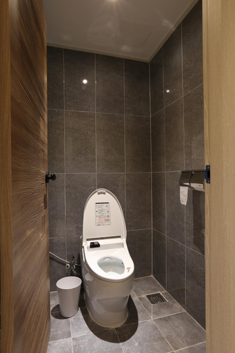 Bathroom 4, Leidea Hotel Busan Station, Dong